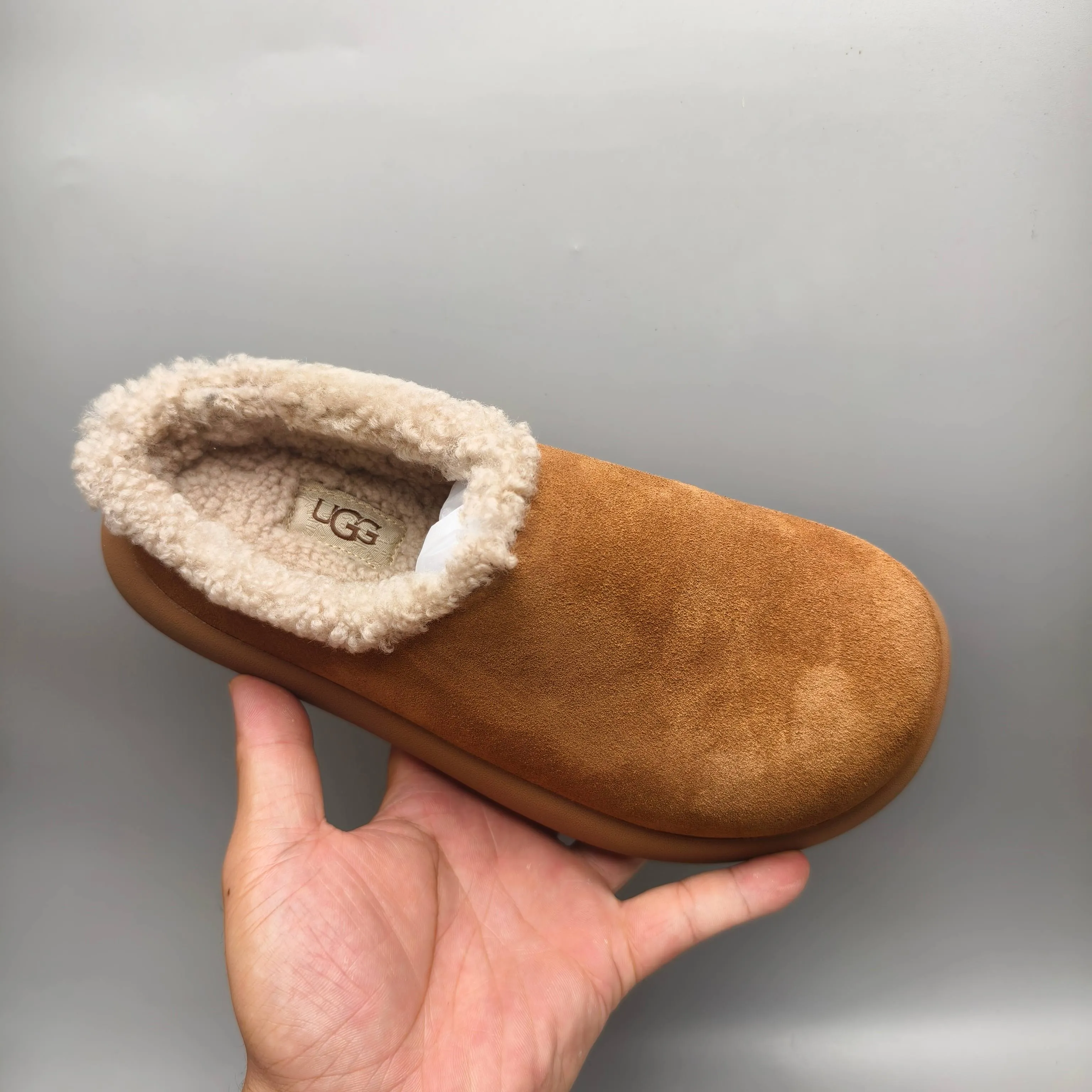 💰480 UGG sheepskin all-in-one snow boots 6088 UGG sheepskin all-in-one snow boots slip-on home shoes potato thick-soled women's shoes color: maroon antelope brown sand chocolate matching code: 35-40